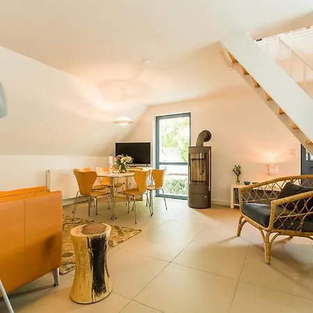 Apartment Drei Akazien 4 *